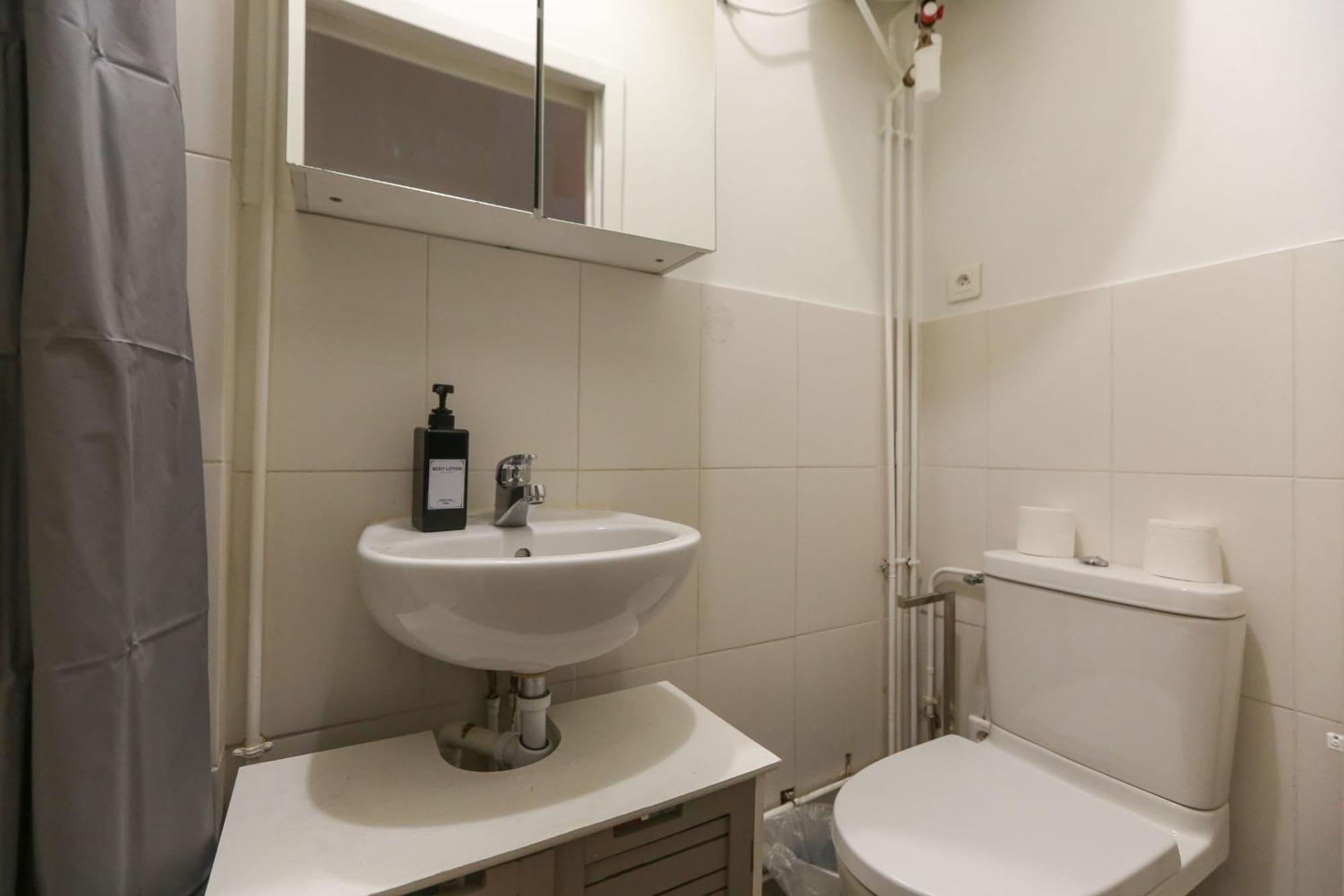 Nice And Comfortable Studio Apartment باريس المظهر الخارجي الصورة